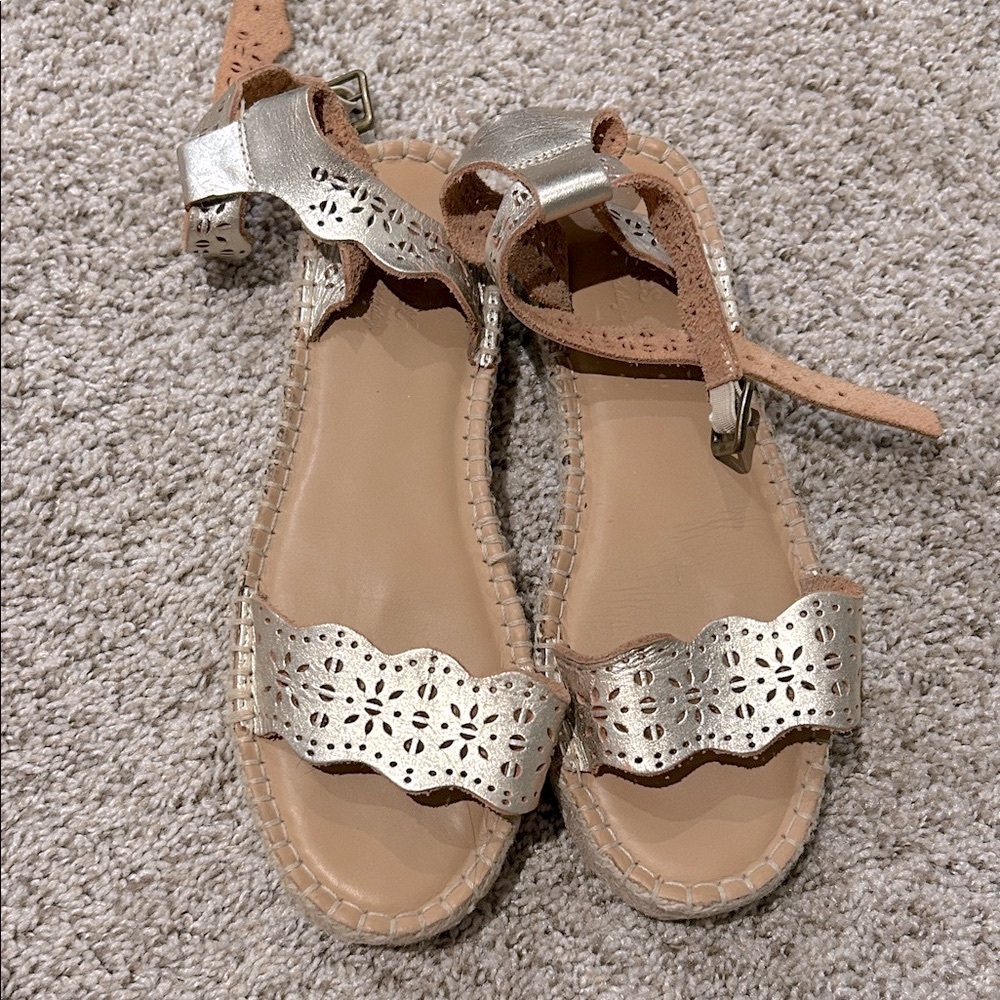 Soludos gold and Tan Sandal espadrilles